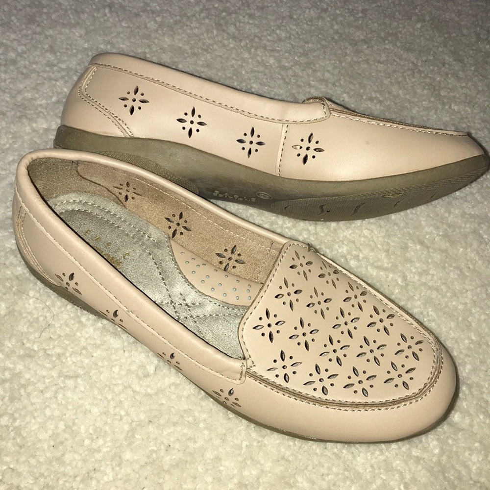 Tan cushioned loafers